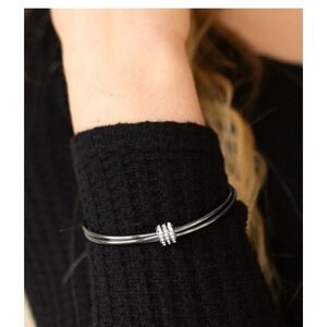 Roll Put the Rhinestone NWT Bracelet